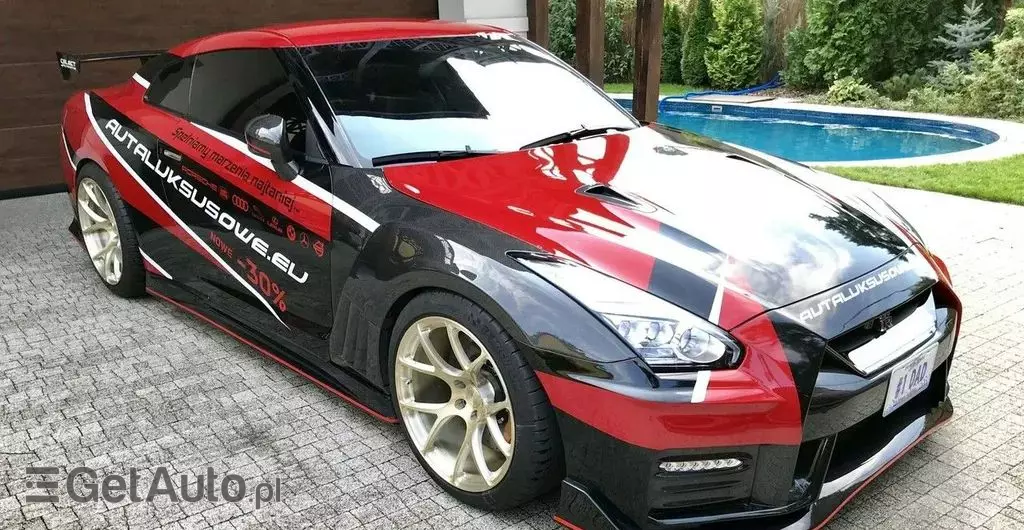 NISSAN Gt-r 