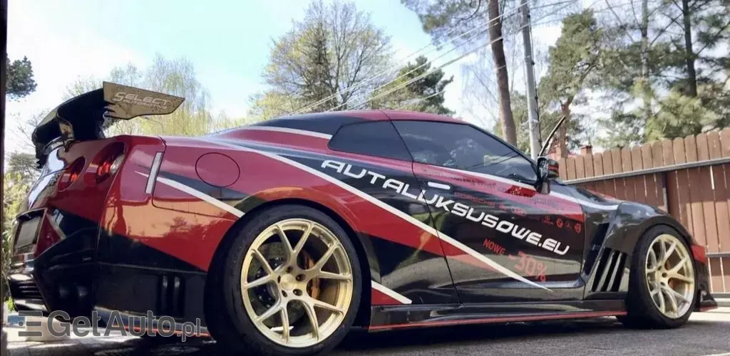 NISSAN Gt-r 