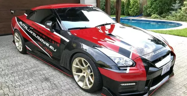 NISSAN Gt-r 