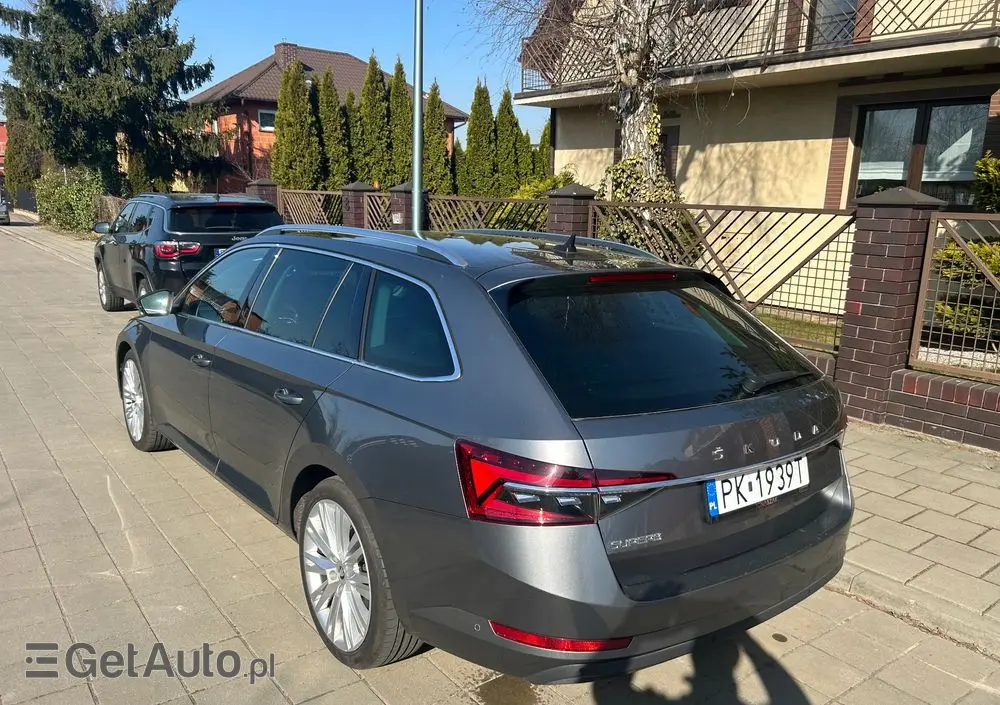 SKODA Superb 2.0 TSI DSG Style