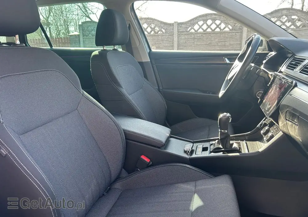 SKODA Superb 2.0 TSI DSG Style