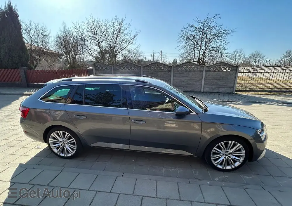 SKODA Superb 2.0 TSI DSG Style