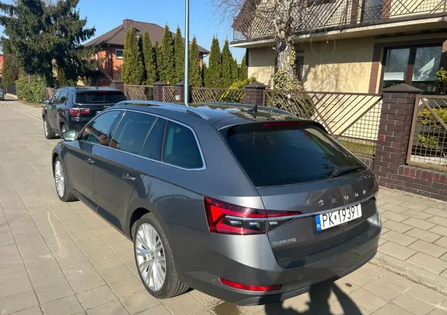 SKODA Superb 2.0 TSI DSG Style