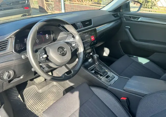 SKODA Superb 2.0 TSI DSG Style