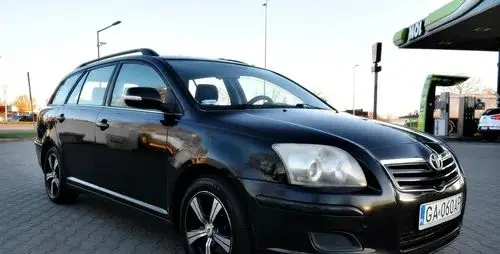 TOYOTA Avensis 