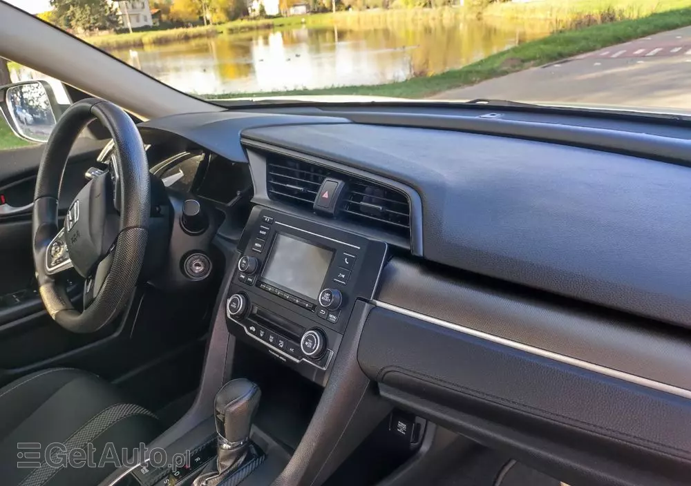 HONDA Civic 2.0 i-VTEC LX CVT