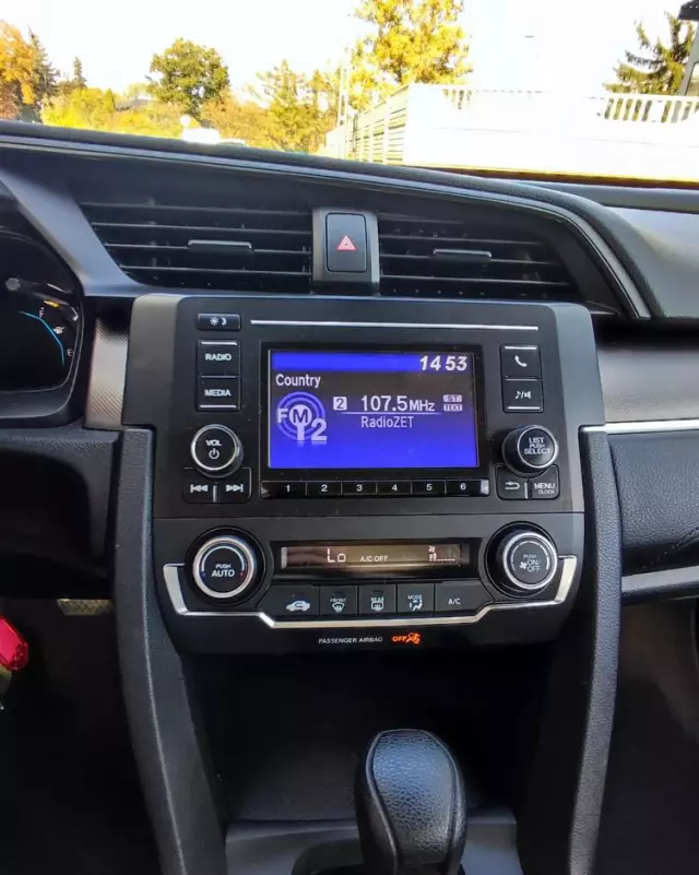 HONDA Civic 2.0 i-VTEC LX CVT