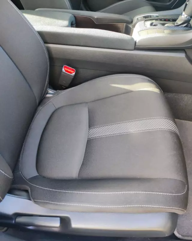 HONDA Civic 2.0 i-VTEC LX CVT