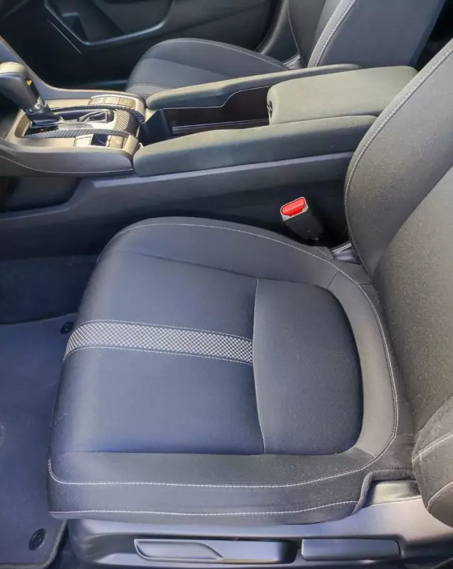 HONDA Civic 2.0 i-VTEC LX CVT