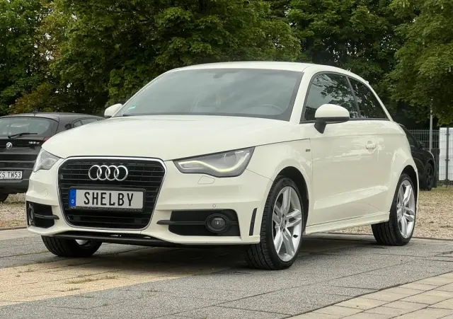 AUDI A1 3-drzwiowe 1.4 TFSI S tronic S line Sportpaket