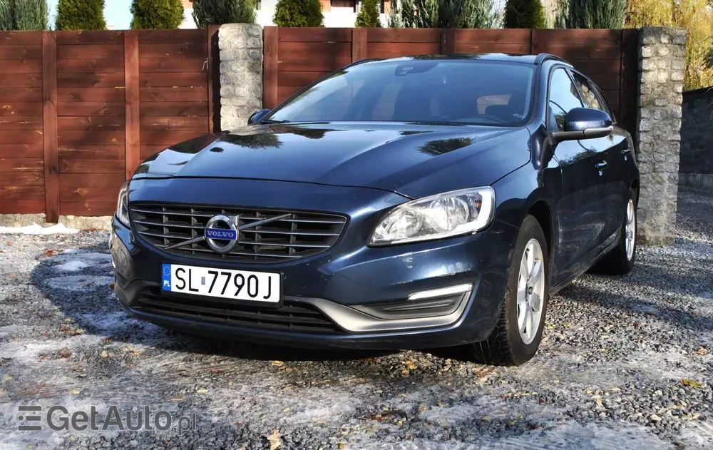 VOLVO V60 T3 Summum