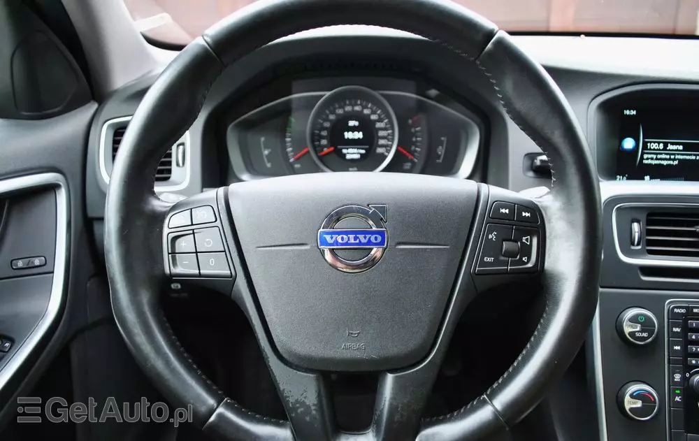 VOLVO V60 T3 Summum