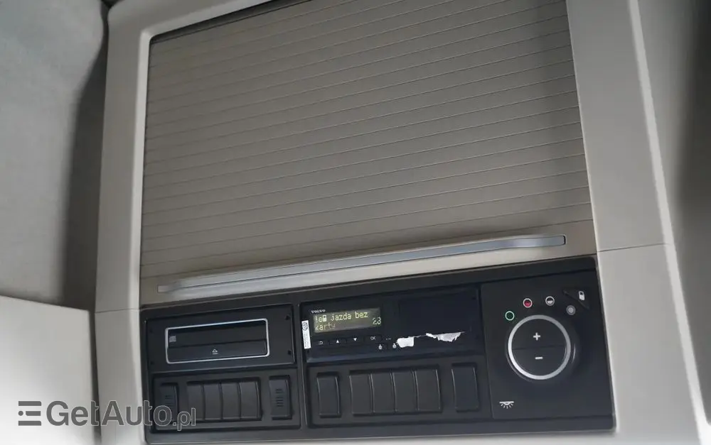 VOLVO FH 460 / FIRANKA 7,4 M  SOLÓWKA / I-SAVE / KLIMA POSTOJOWA / OŚ PODNOSZONA I SKRĘTNA / WIELTON / 