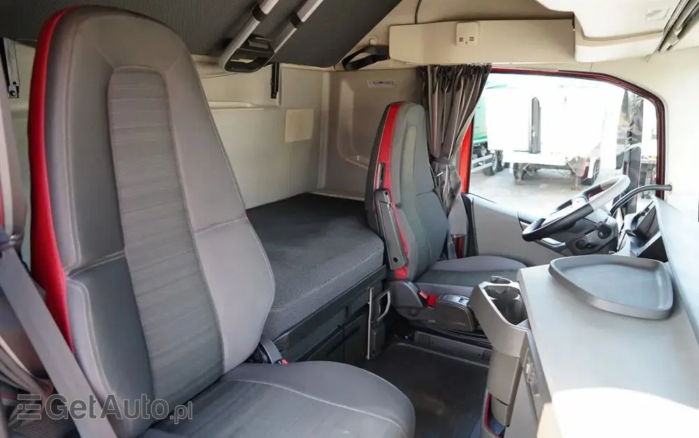 VOLVO FH 460 / FIRANKA 7,4 M  SOLÓWKA / I-SAVE / KLIMA POSTOJOWA / OŚ PODNOSZONA I SKRĘTNA / WIELTON / 