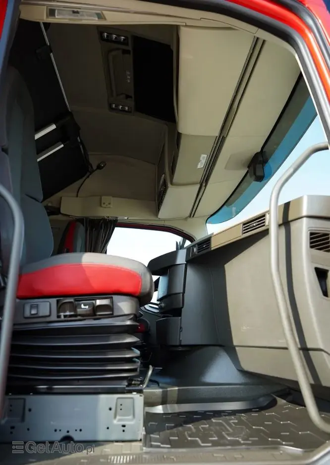 VOLVO FH 460 / FIRANKA 7,4 M  SOLÓWKA / I-SAVE / KLIMA POSTOJOWA / OŚ PODNOSZONA I SKRĘTNA / WIELTON / 