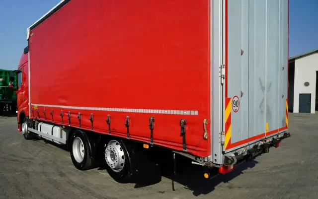 VOLVO FH 460 / FIRANKA 7,4 M  SOLÓWKA / I-SAVE / KLIMA POSTOJOWA / OŚ PODNOSZONA I SKRĘTNA / WIELTON / 