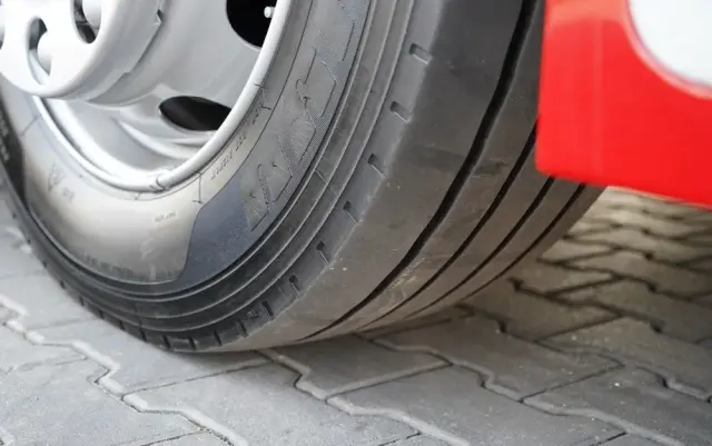 VOLVO FH 460 / FIRANKA 7,4 M  SOLÓWKA / I-SAVE / KLIMA POSTOJOWA / OŚ PODNOSZONA I SKRĘTNA / WIELTON / 