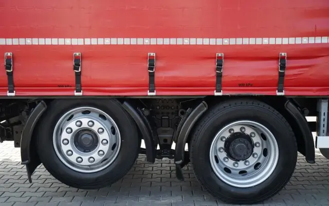 VOLVO FH 460 / FIRANKA 7,4 M  SOLÓWKA / I-SAVE / KLIMA POSTOJOWA / OŚ PODNOSZONA I SKRĘTNA / WIELTON / 