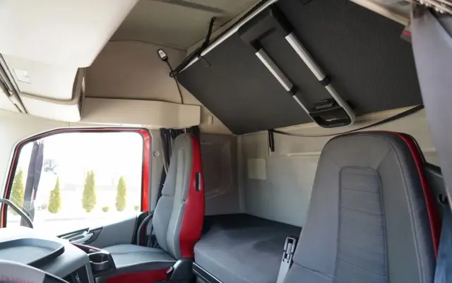 VOLVO FH 460 / FIRANKA 7,4 M  SOLÓWKA / I-SAVE / KLIMA POSTOJOWA / OŚ PODNOSZONA I SKRĘTNA / WIELTON / 