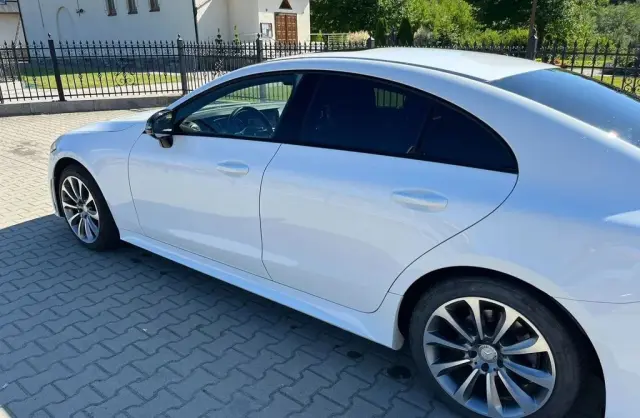 MERCEDES-BENZ CLS 