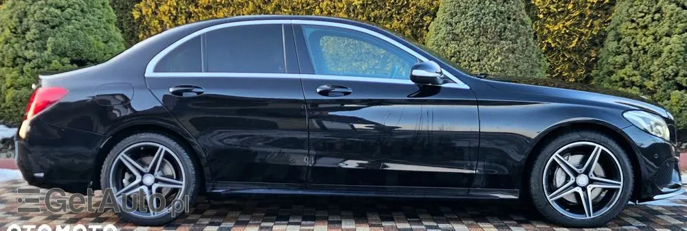 MERCEDES-BENZ Klasa C 220 (BlueTEC) d 7G-TRONIC AMG Line