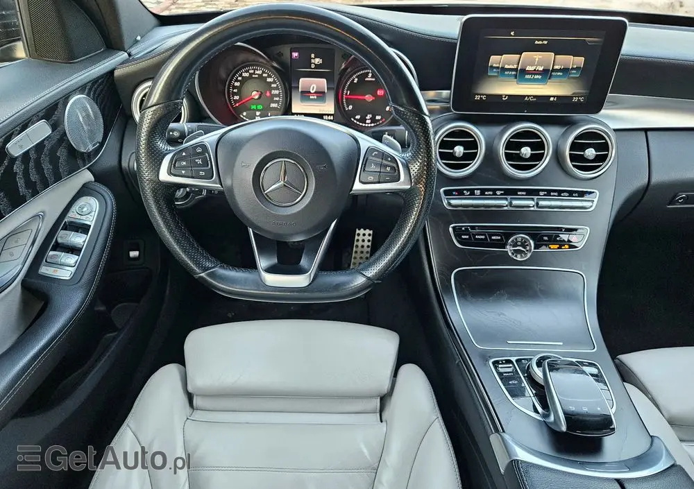 MERCEDES-BENZ Klasa C 220 (BlueTEC) d 7G-TRONIC AMG Line
