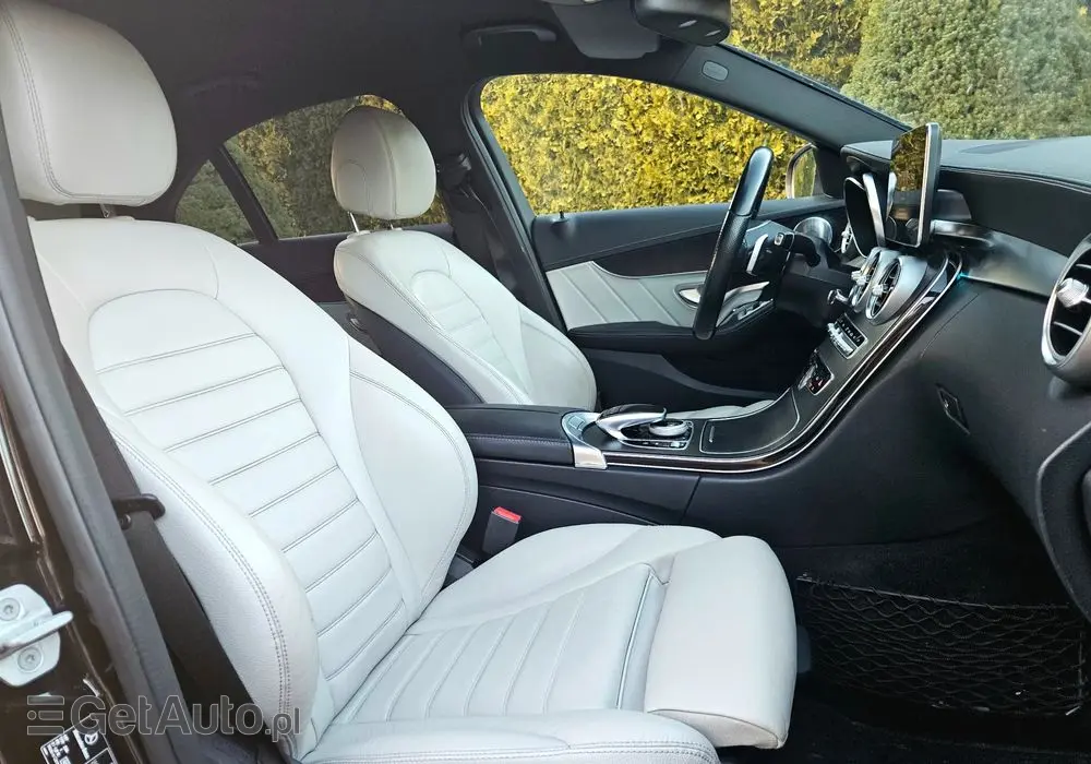 MERCEDES-BENZ Klasa C 220 (BlueTEC) d 7G-TRONIC AMG Line