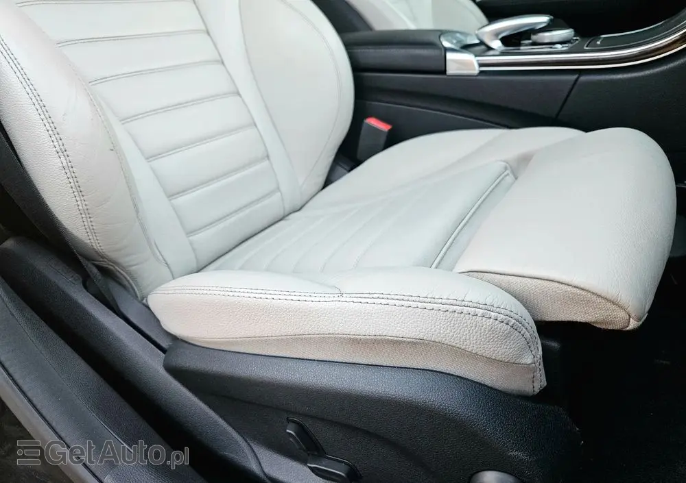 MERCEDES-BENZ Klasa C 220 (BlueTEC) d 7G-TRONIC AMG Line