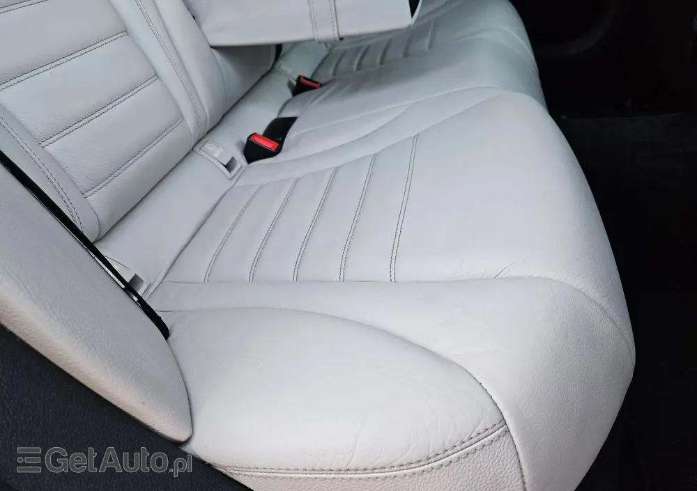 MERCEDES-BENZ Klasa C 220 (BlueTEC) d 7G-TRONIC AMG Line