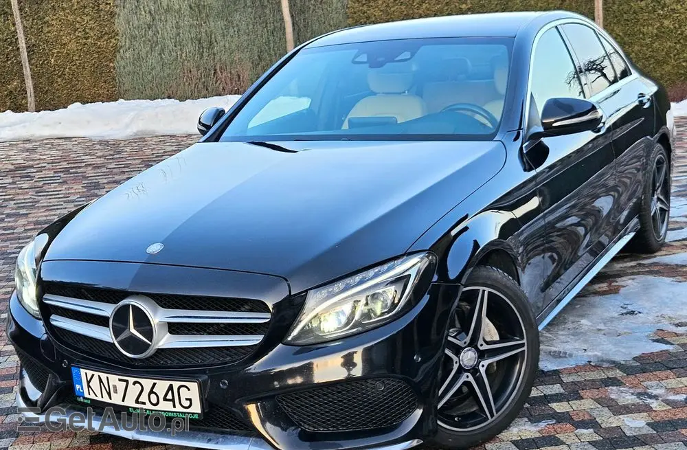 MERCEDES-BENZ Klasa C 220 (BlueTEC) d 7G-TRONIC AMG Line