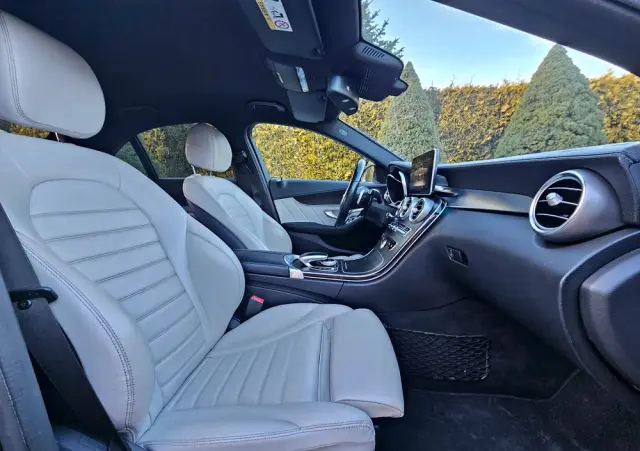 MERCEDES-BENZ Klasa C 220 (BlueTEC) d 7G-TRONIC AMG Line