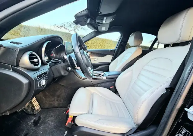 MERCEDES-BENZ Klasa C 220 (BlueTEC) d 7G-TRONIC AMG Line