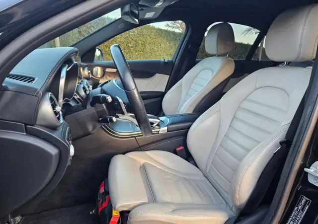 MERCEDES-BENZ Klasa C 220 (BlueTEC) d 7G-TRONIC AMG Line