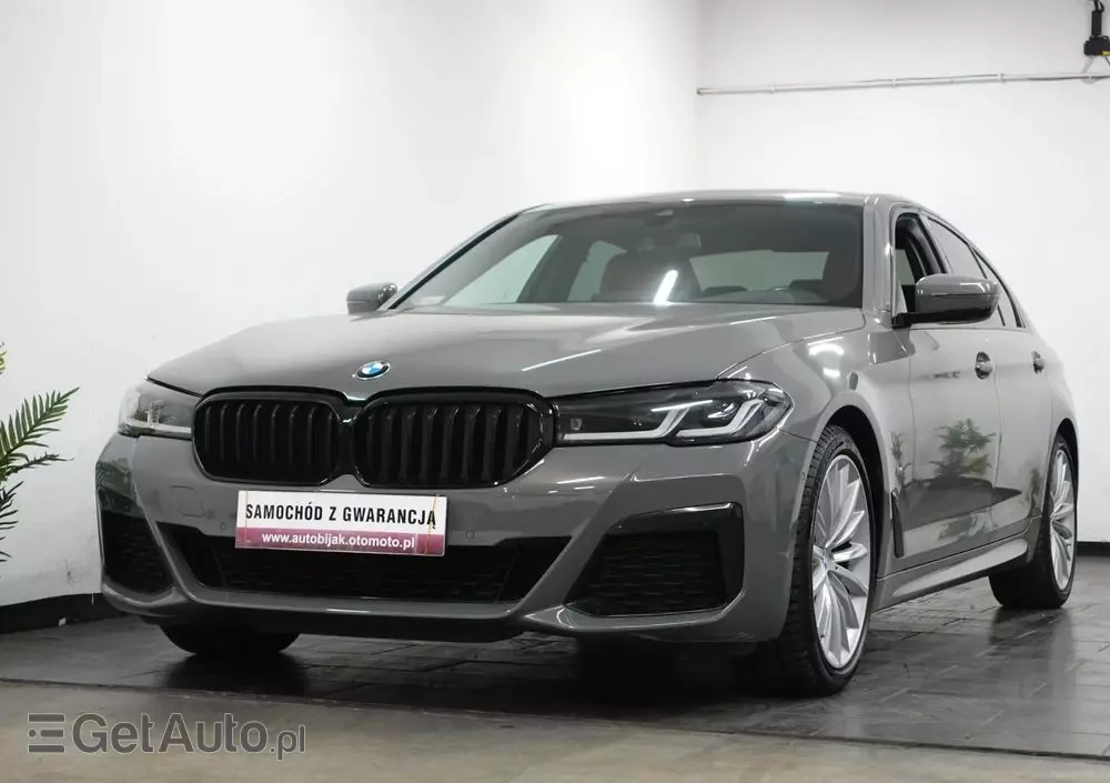 BMW Seria 5 520d xDrive M Sport sport