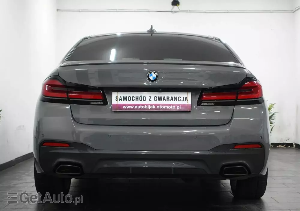 BMW Seria 5 520d xDrive M Sport sport