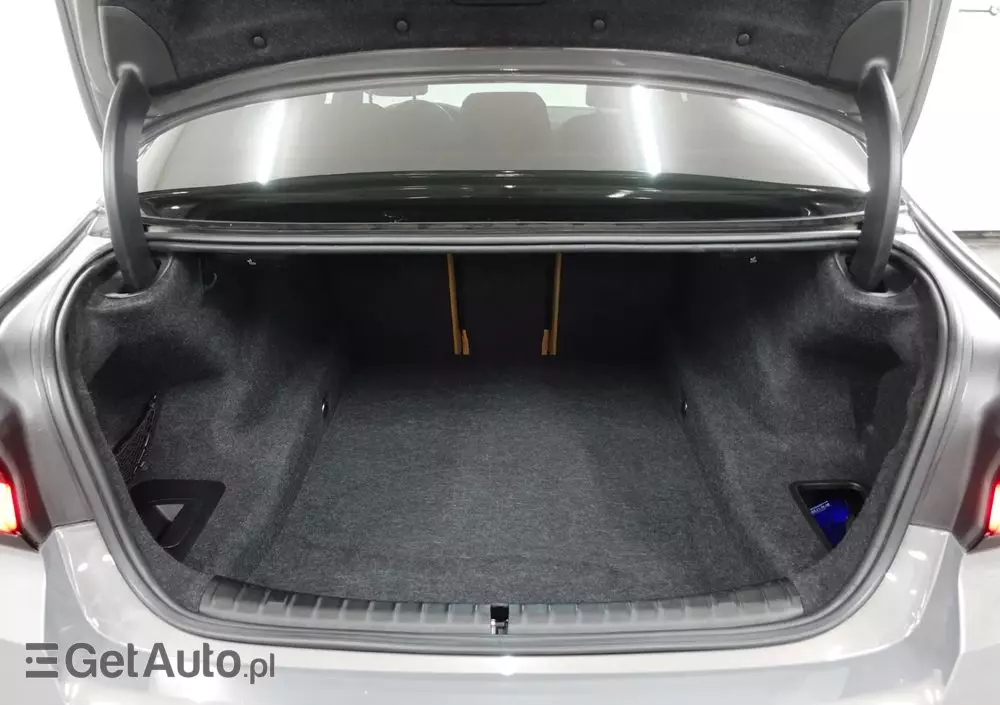 BMW Seria 5 520d xDrive M Sport sport