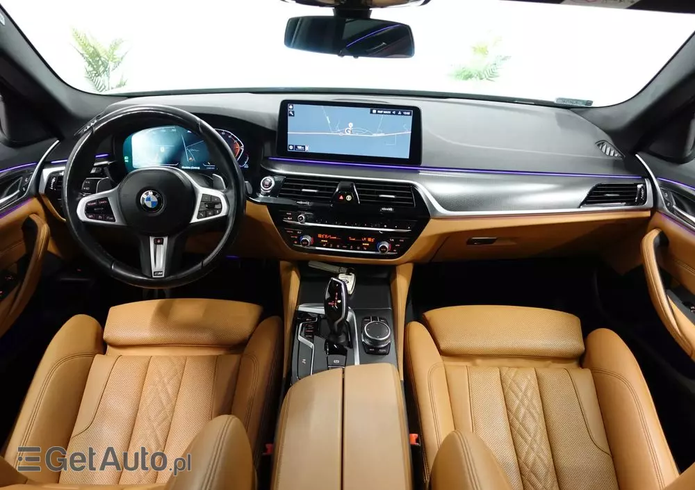 BMW Seria 5 520d xDrive M Sport sport