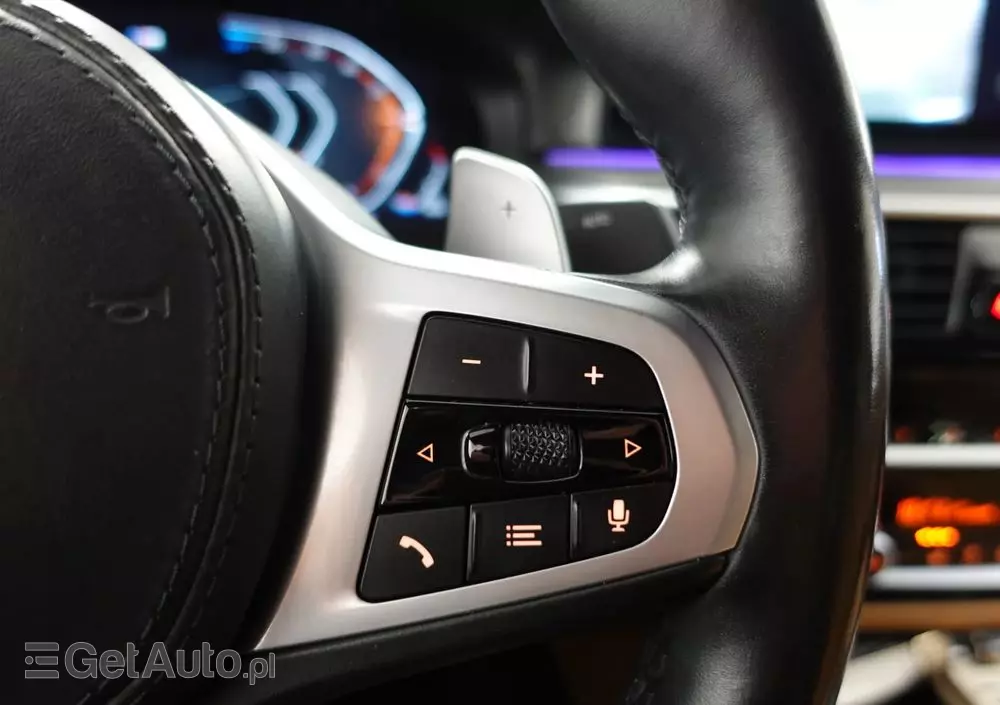 BMW Seria 5 520d xDrive M Sport sport