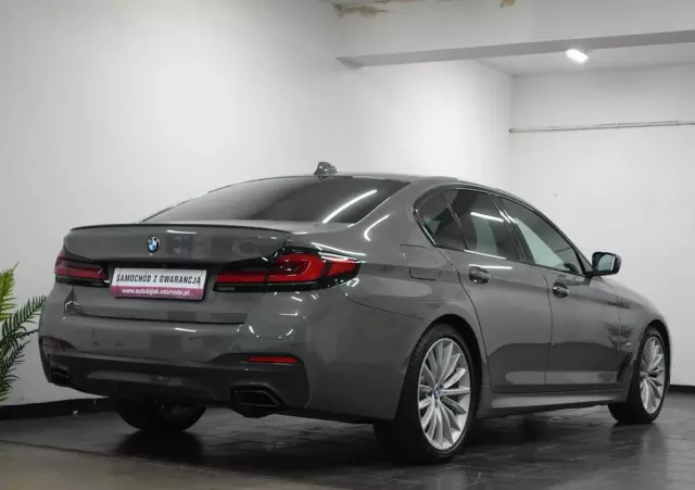 BMW Seria 5 520d xDrive M Sport sport