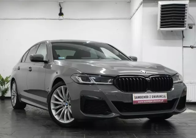 BMW Seria 5 520d xDrive M Sport sport