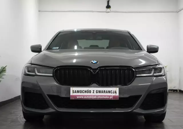 BMW Seria 5 520d xDrive M Sport sport