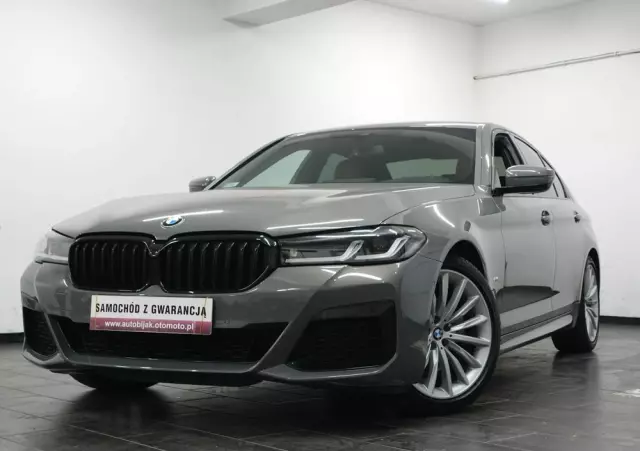 BMW Seria 5 520d xDrive M Sport sport