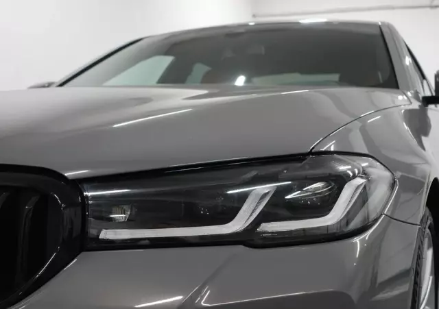 BMW Seria 5 520d xDrive M Sport sport