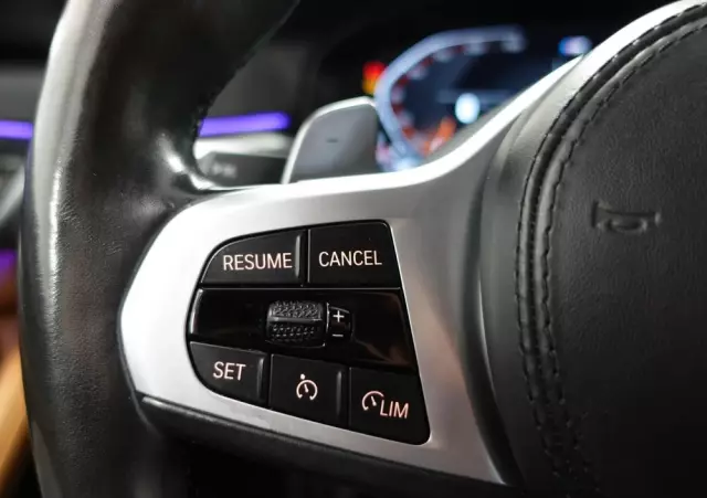 BMW Seria 5 520d xDrive M Sport sport