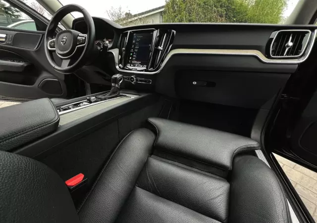 VOLVO V60 D4 Inscription