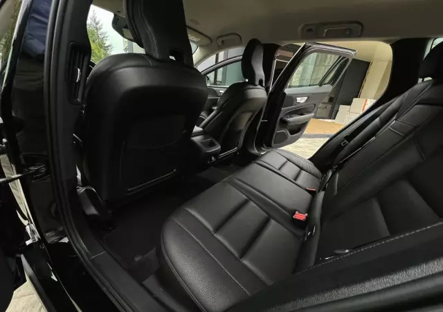 VOLVO V60 D4 Inscription