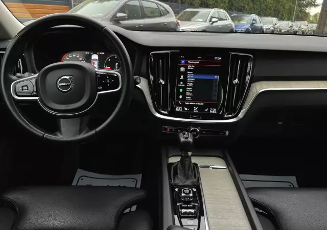 VOLVO V60 D4 Inscription