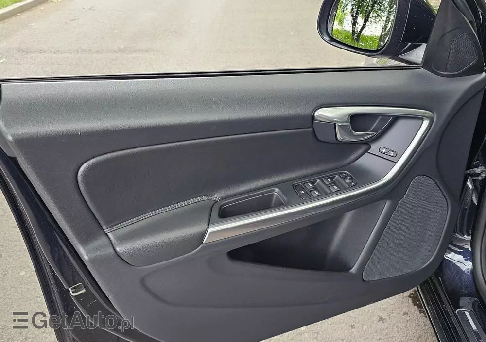 VOLVO V60 D2 Geartronic Kinetic