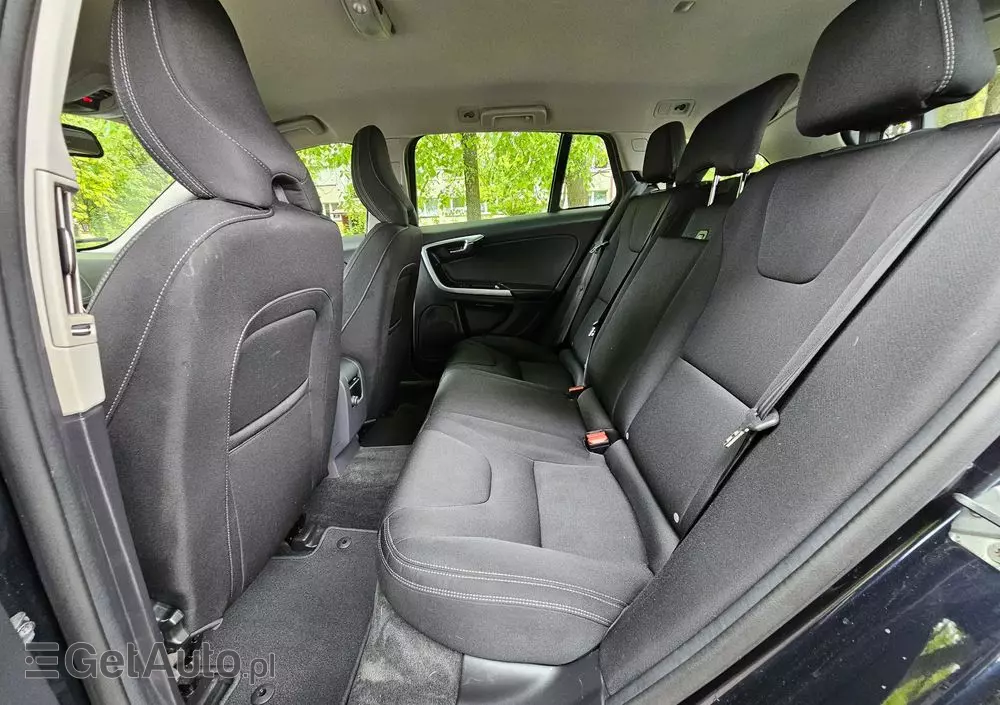 VOLVO V60 D2 Geartronic Kinetic