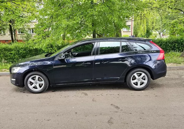 VOLVO V60 D2 Geartronic Kinetic